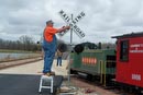 16 (Jenny Vaughn picture) Tennessee straightening the signal 4-19-08